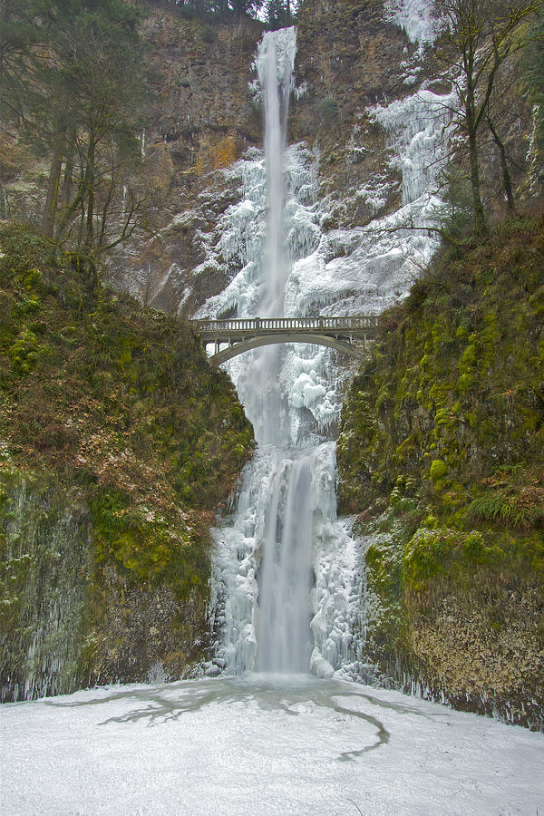 Icy Multnomah Falls 120713a Photograph