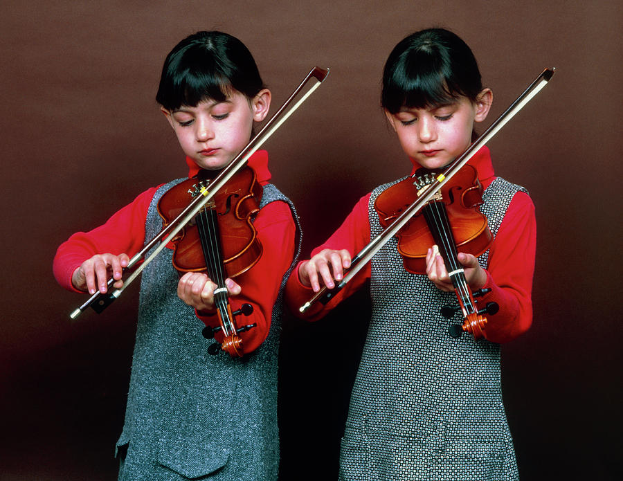 Identical Twin Sisters Photograph By Alex Bartel Science Photo Library