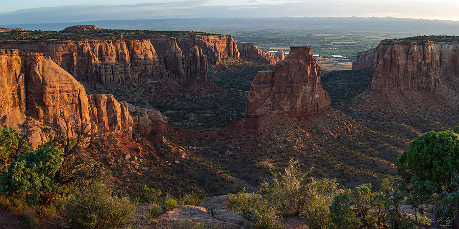 Independence Monument - Colorado National Monument Photograph by Aaron Spong