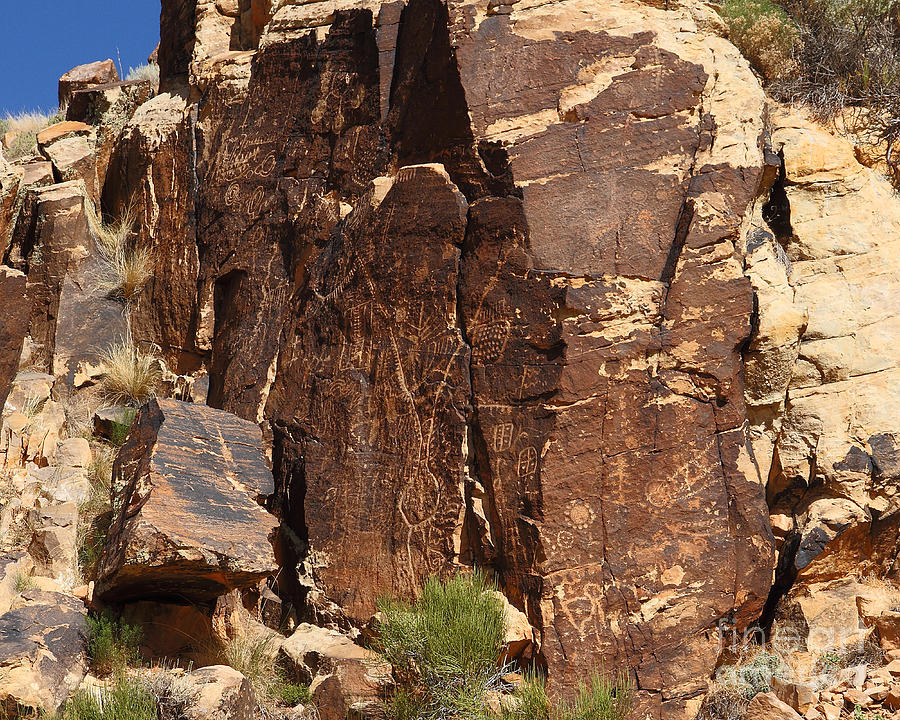 Indian Petroglyphs at Parowan Gap Utah Photograph by Malcolm Howard
