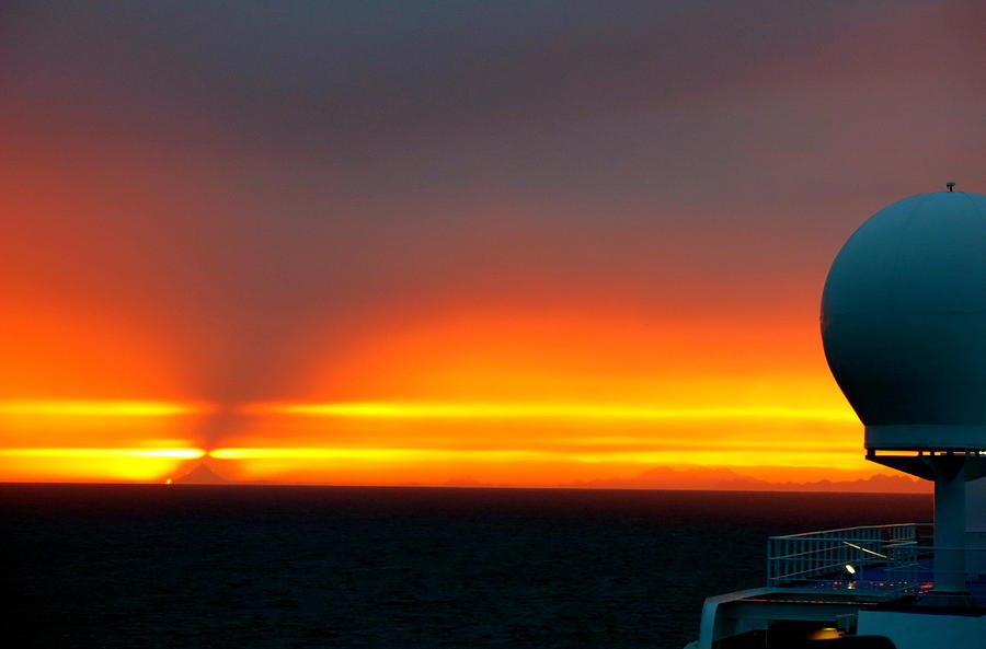 Inside Passage Sunset Photograph by Chris Bavelles