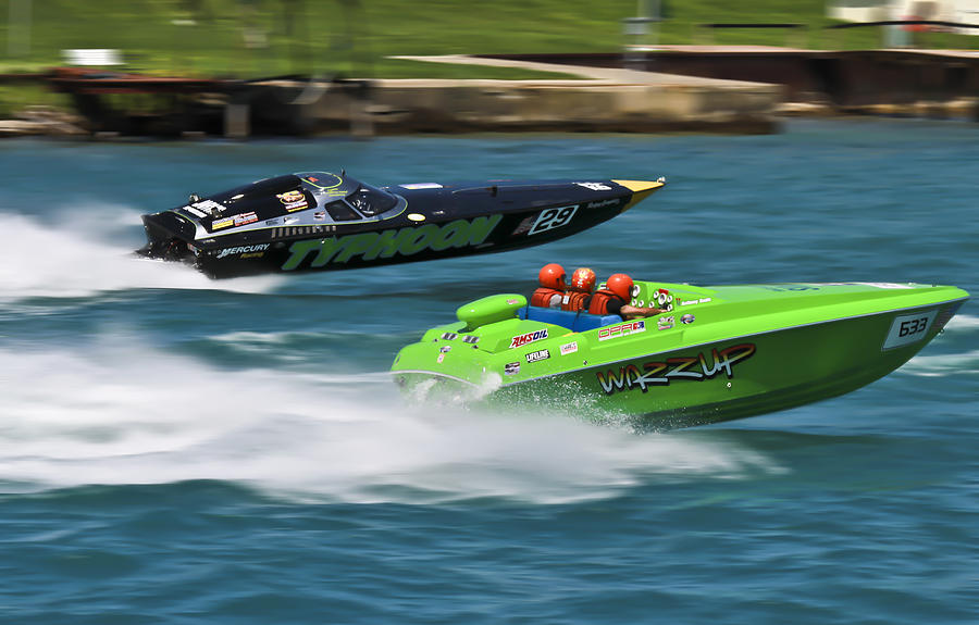 Int. Powerboat Race Photograph by Michael Petrick