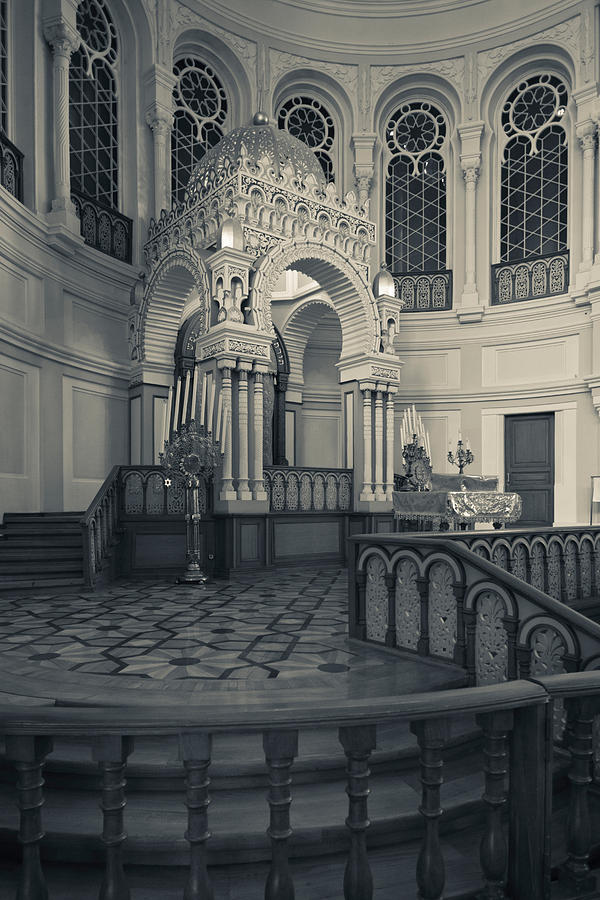 Architecture Photograph - Interior Of The Grand Choral Synagogue by Panoramic Images