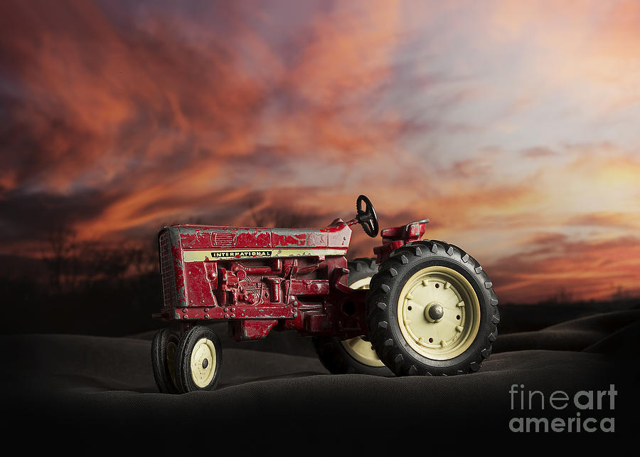 International Tractor Toy - Red Photograph by Art Whitton