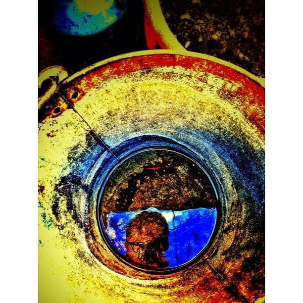 Bucket Photograph - Into The Bucket

#bucket #intothewild by Moto Jp
