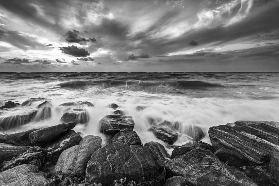 Black And White Photograph - intoxicating  II by Jon Glaser
