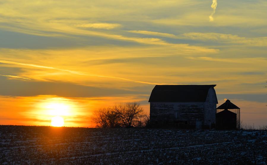 Iowa Barn Sunset Photograph by Bonfire Photography