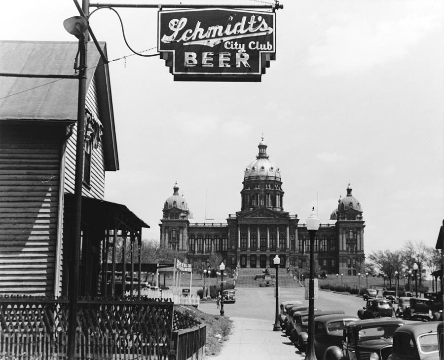 Iowa Des Moines, 1940 Photograph by Granger Iowa Des Moines, 1940 Photograph by Granger