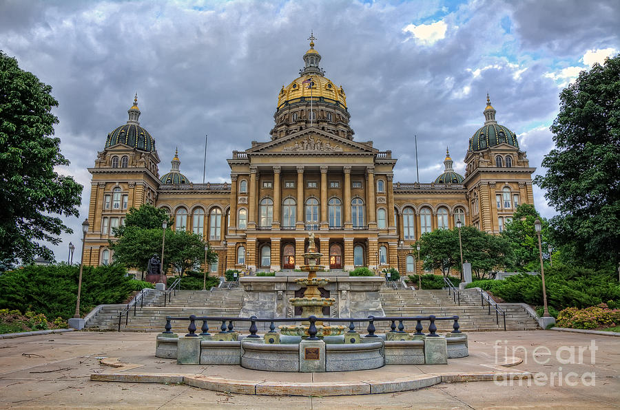 Iowa State Capitol Photograph by Eddie Yerkish