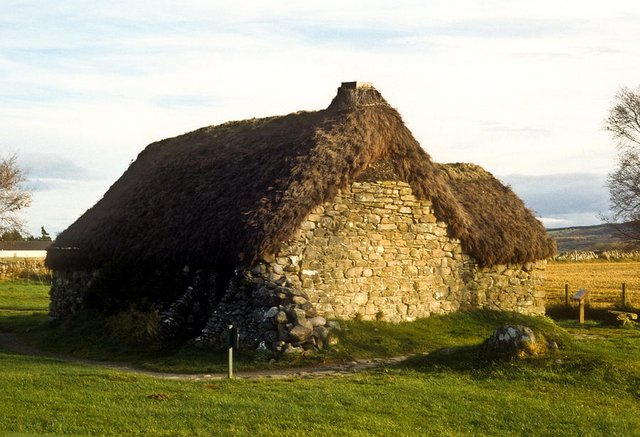 Irish Hut Photograph by Douglas Barnett