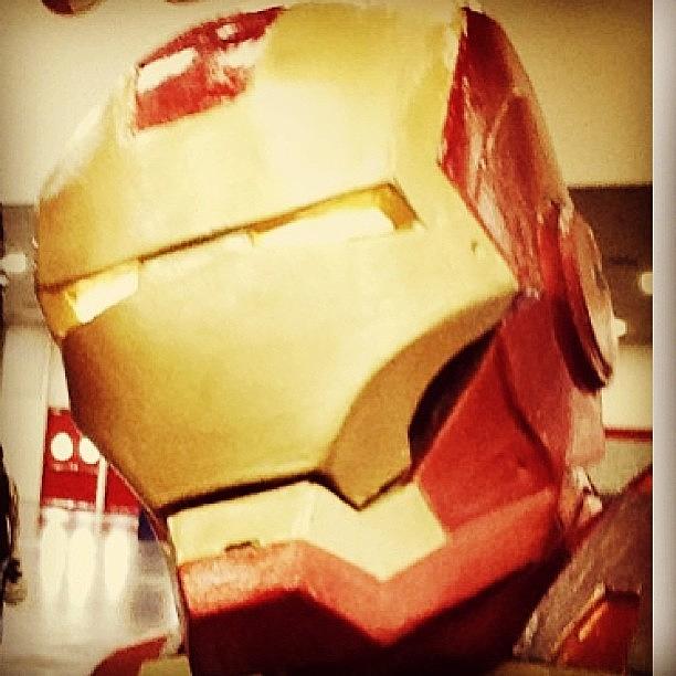 Avengers Photograph - Iron Man Close Up At #comicpalooza by Ed Loera