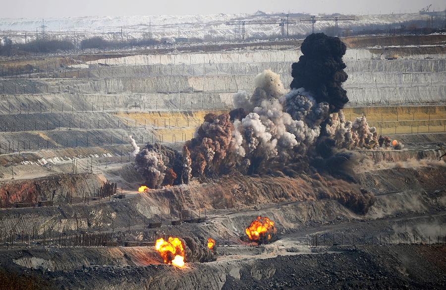 Iron Ore Mining Photograph By Science Photo Library 6995