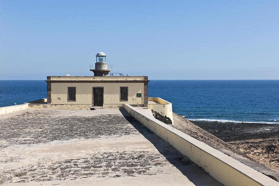 Isla de Lobos, San Martino lighthouse Photograph by Maremagnum