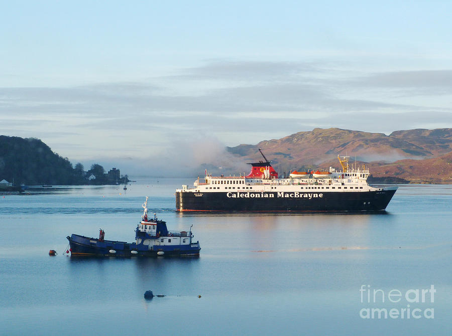 Isle of Mull Ferry - Oban Photograph by Phil Banks