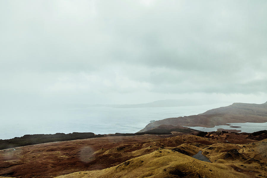 Isle Of Skye Photograph by Oscar Wong