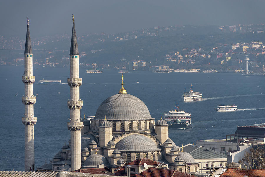 Istanbul, New Mosque And Golden Horn Photograph by Siegfried Layda