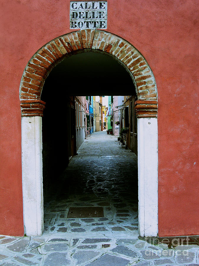 Italian Alleyways Photograph by Don Kenworthy