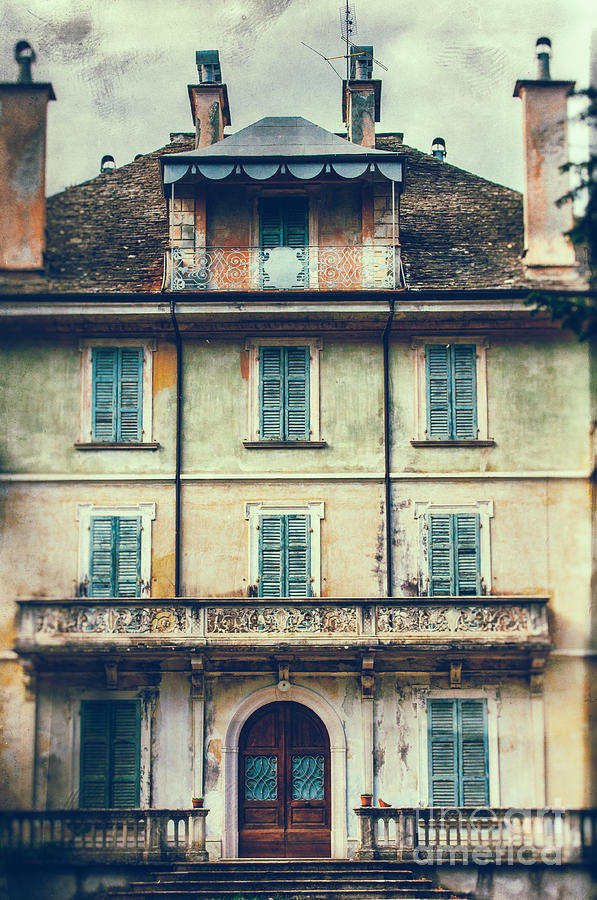 Italian country house facade Photograph by Silvia Ganora