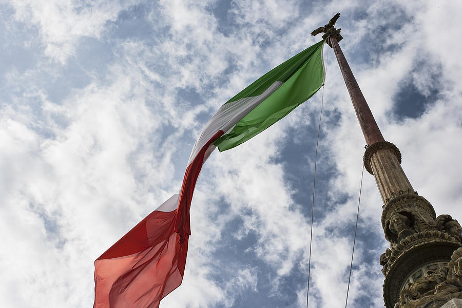 Italian Flag Photograph by Sonny Marcyan