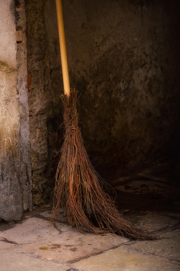 Italian Sweep Photograph by Bob Coates