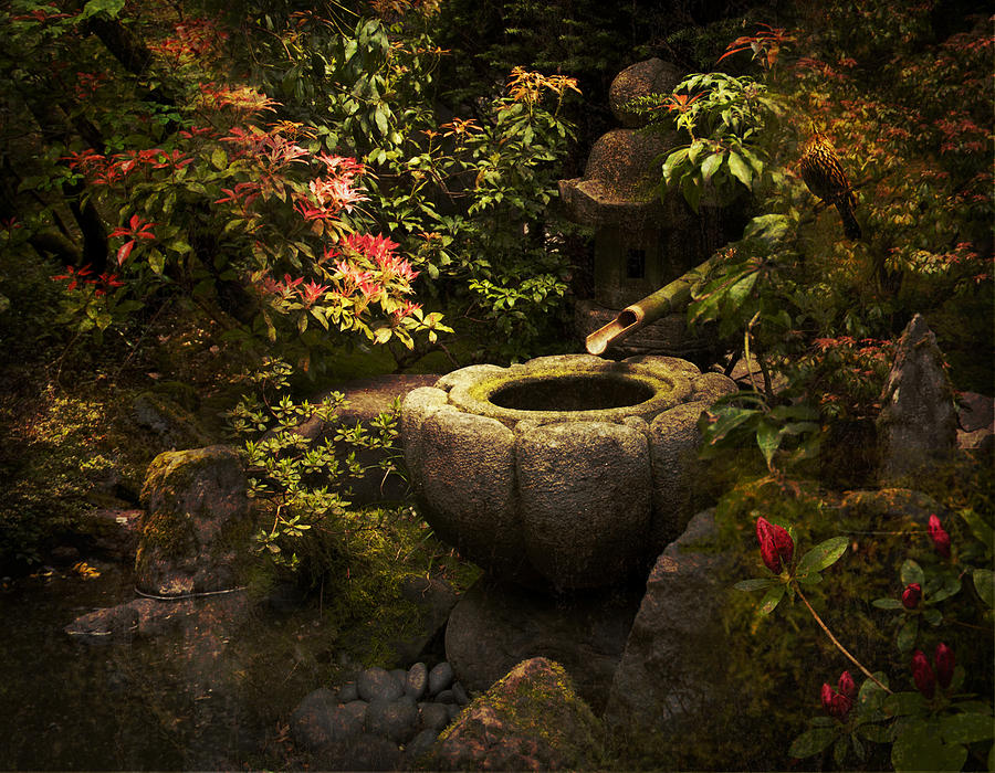 Japanese water pot hi-res stock photography and images - Alamy