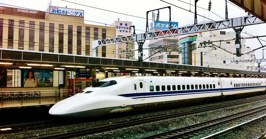 Japan's Shinkansen High Speed Bullet Train Photograph by David Lobos ...