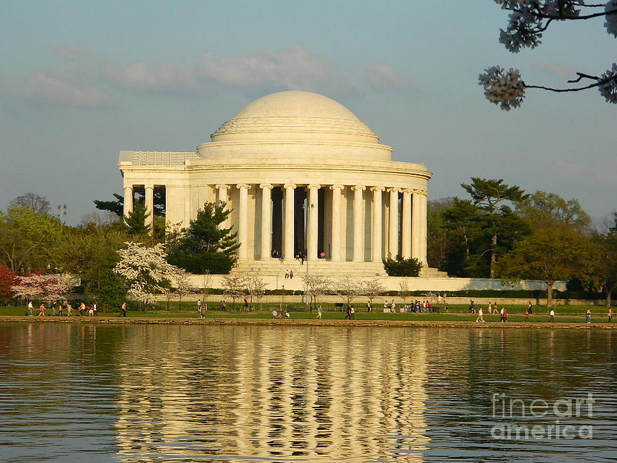 Thomas Jefferson Photograph - Jefferson Memorial At Sunset by Emmy Vickers