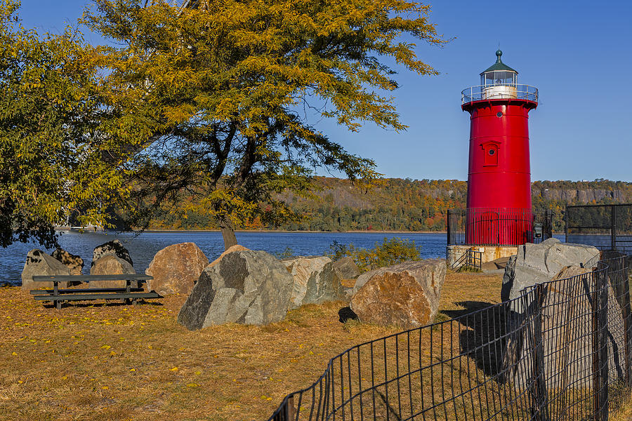 Fall Photograph - Jeffreys Hook Lighthouse II by Susan Candelario