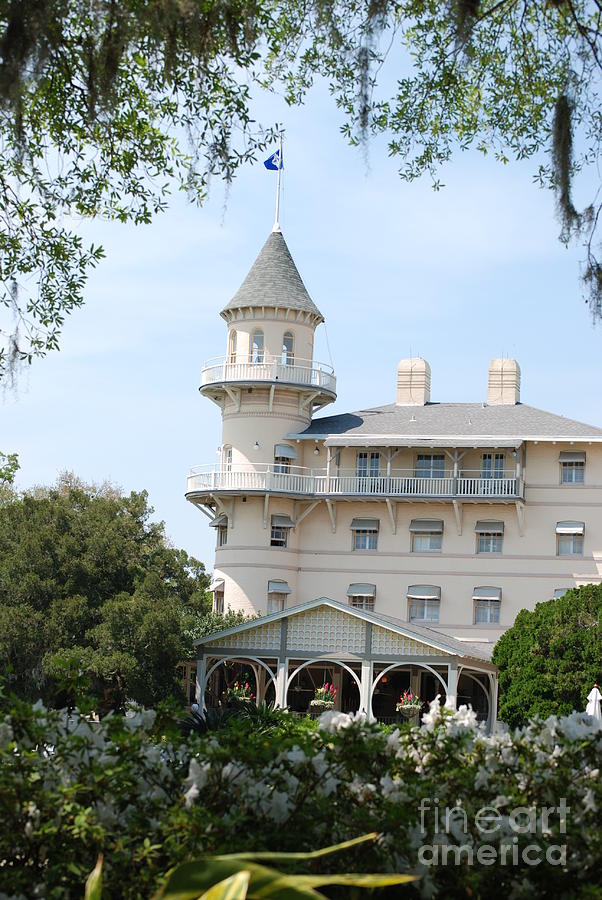 Jekyll Island Club Hotel with Azaleas Photograph by Katherine W Morse ...