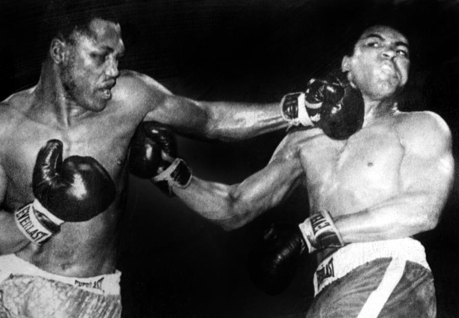 Joe Frazier Vs Muhammad Ali Photograph By Everett 