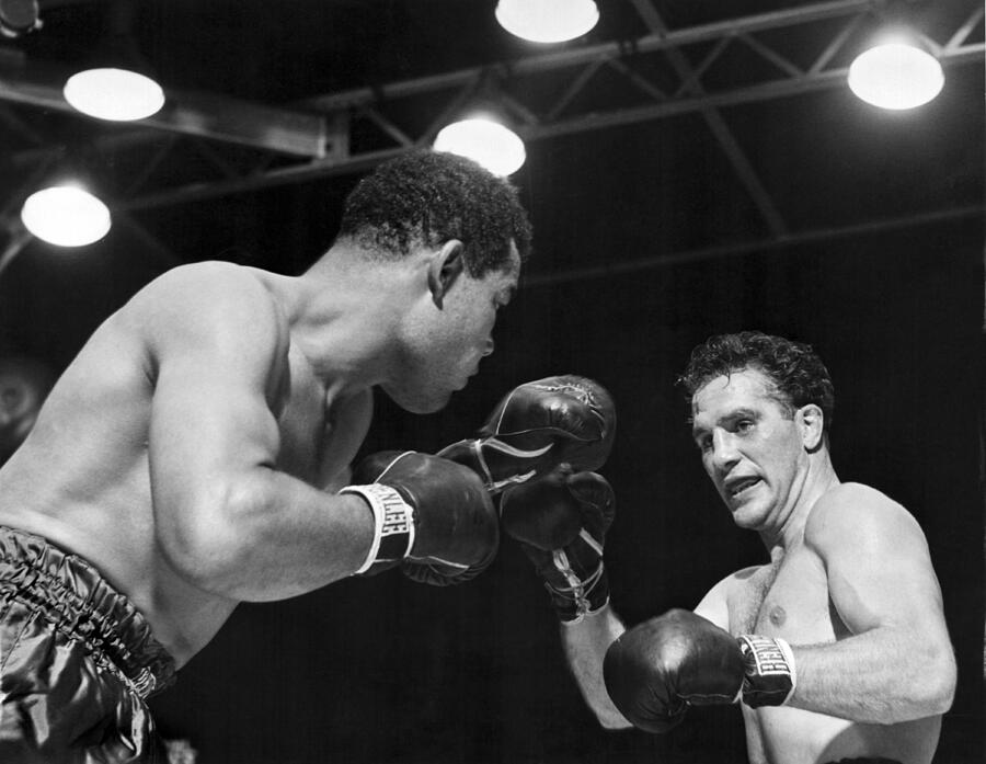 Joe Louis Fights Billy Conn Photograph By Underwood Archives Fine Art