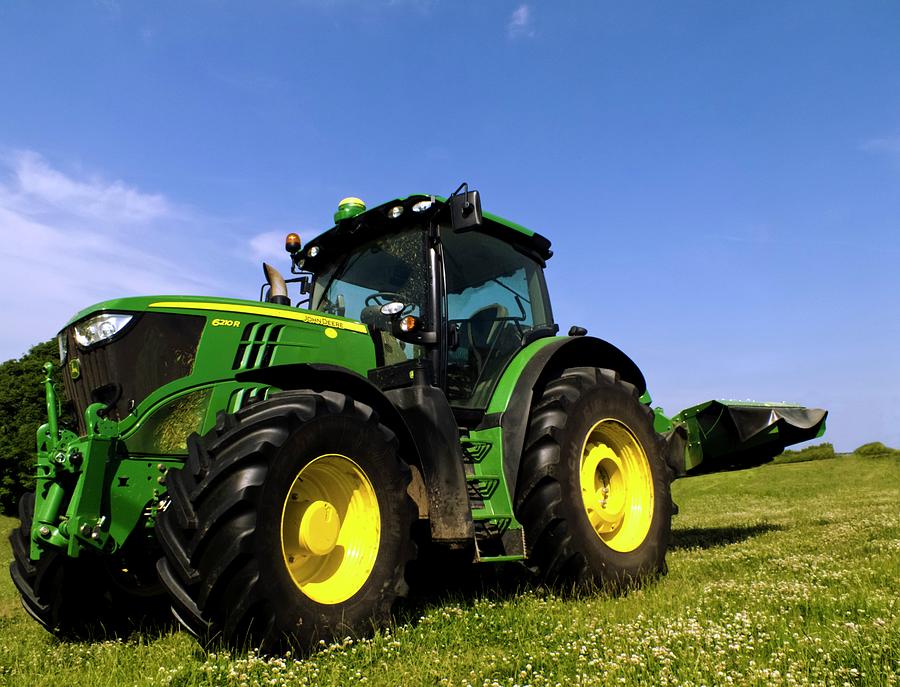 John Deere 6210r Tractor Photograph by Ian Gowland