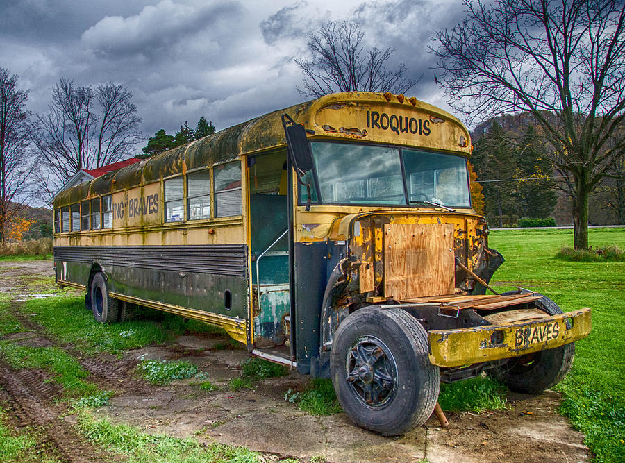 Johns Bus 7D07900 Photograph by Guy Whiteley - Pixels