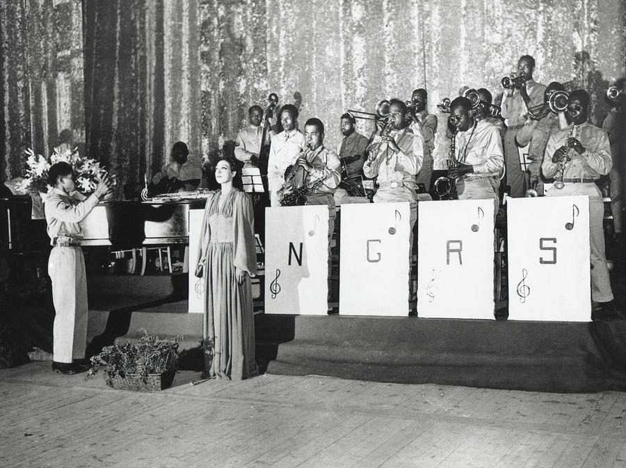 Josephine Baker, Sings In The Municipal Photograph by Everett