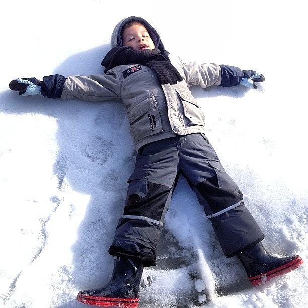 Play Photograph - Jugando En La #nieve #snow #play #fun by Sil Bercianos