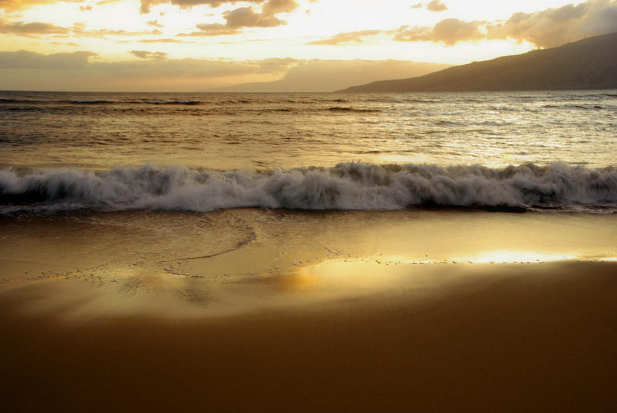 Just Another Maui Sunset Photograph by Marilyn Wilson