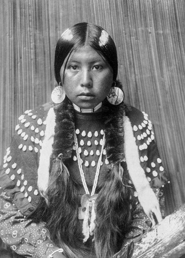 Edward Sheriff Curtis Photograph - Kalispel Indian woman circa 1910 by Aged Pixel