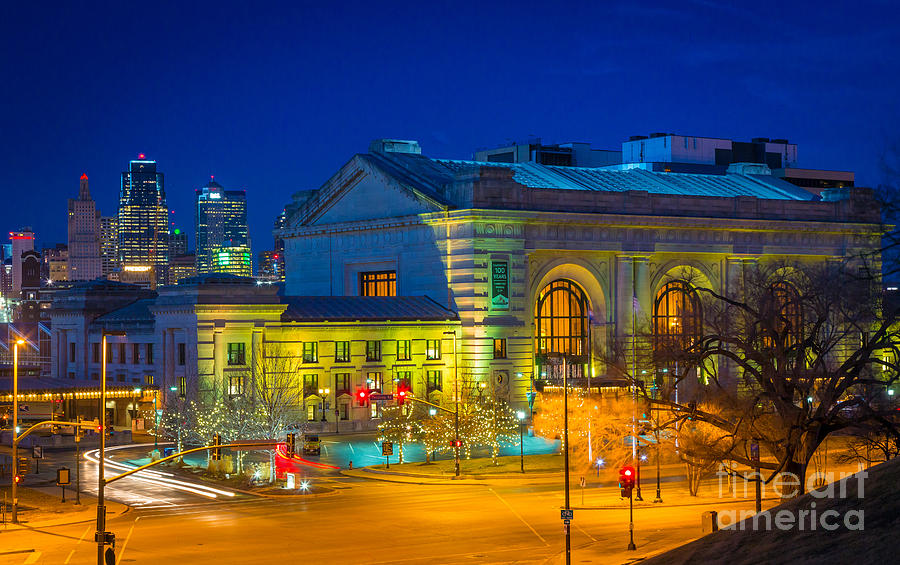 Kansas City by Night Photograph by Inge Johnsson