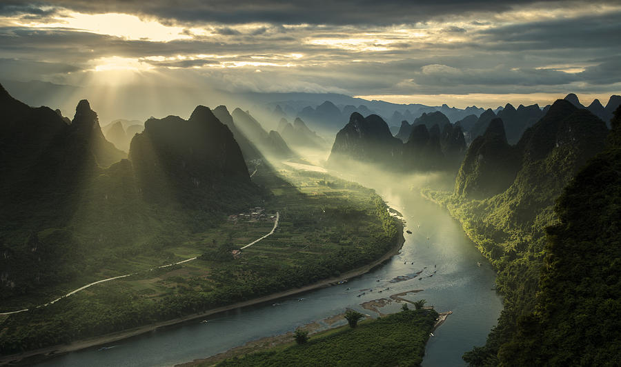 Karst mountains and river Li in Guilin/Guangxi region of China Photograph by MediaProduction