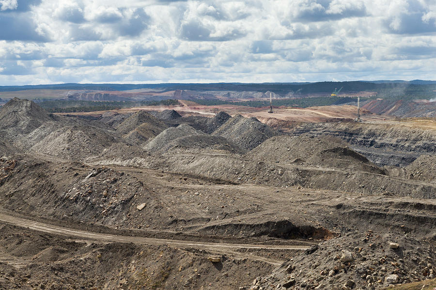 Nature Photograph - Kayenta Coal Mine On The Black Mesa by Robert van Waarden