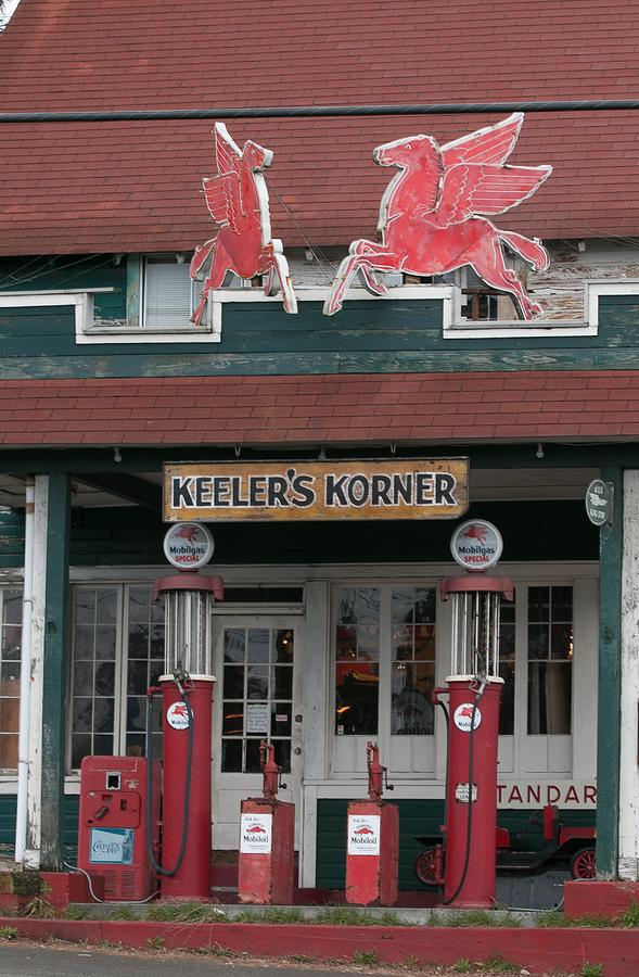 Pegasus Photograph - Keelers Korner II by E Faithe Lester