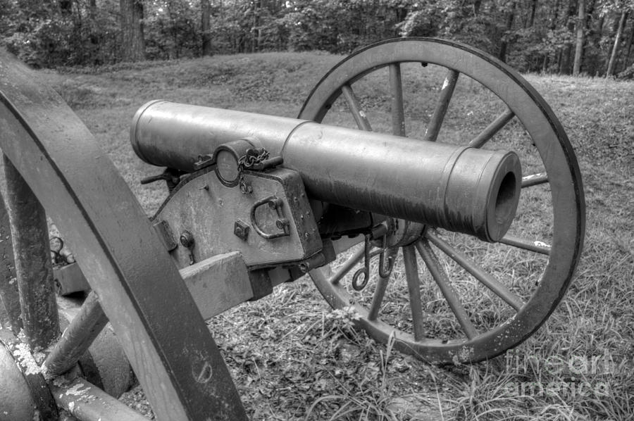 Kennesaw Photograph - Kennesaw Cannon 2 Black and White by Jonathan Harper