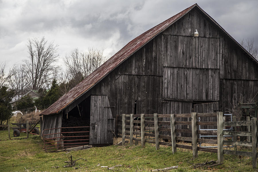 Kentucky Barn and Fence Photograph by John McGraw