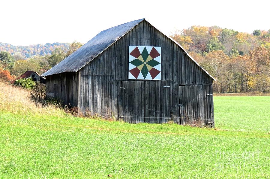 kentucky-barn-quilt-photograph-by-libby-saunders-fine-art-america