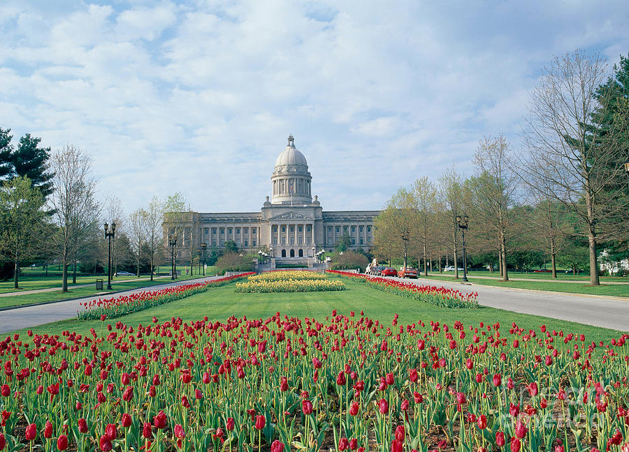 Architecture Photograph - Kentucky State Capitol Building by David Davis