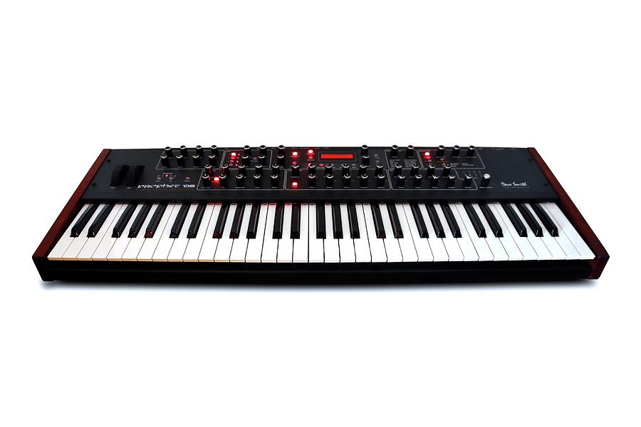 Keyboard Synthesiser Photograph by Victor De Schwanberg/science Photo