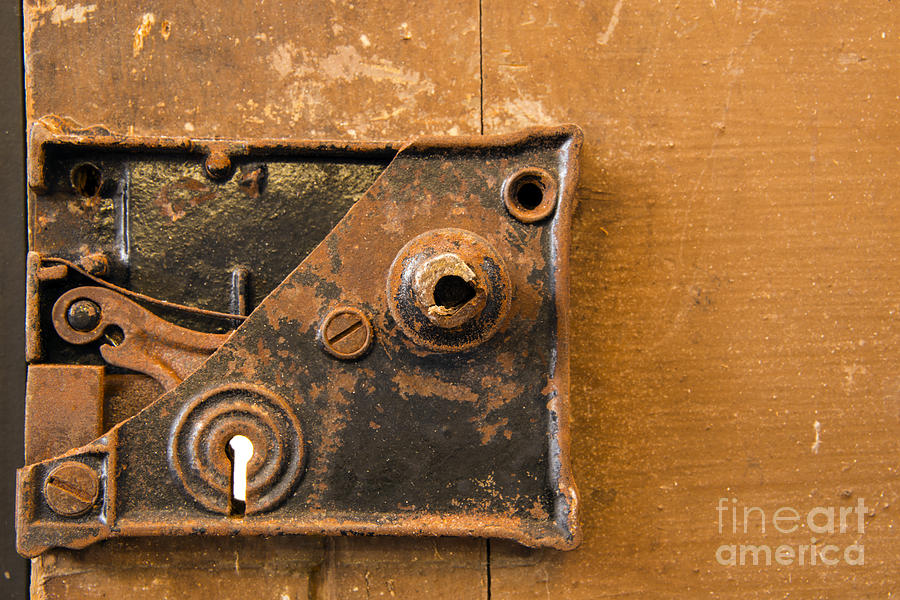 Georgetown University Photograph - Keyhole         by Bob Phillips