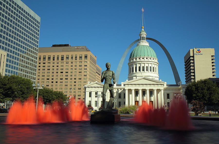 Kiener Plaza and The Old Courthouse Photograph by Scott Rackers