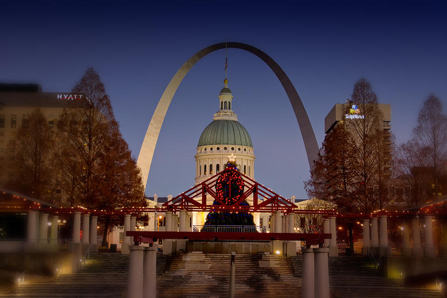St. Louis Photograph - Kiener Plaza St Louis at Christmas DSC03008 by Greg Kluempers
