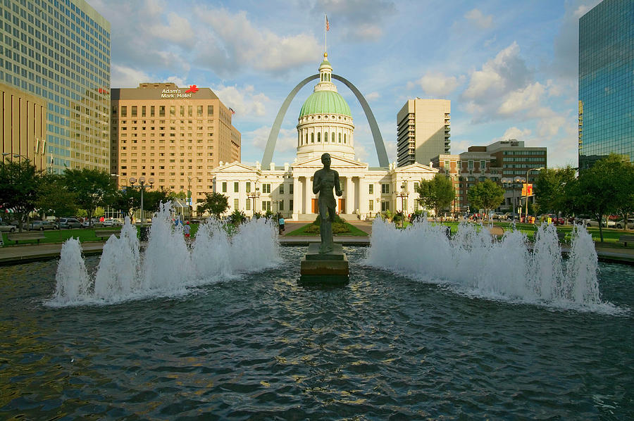 Kiener Plaza - The Runner In Water Photograph by Panoramic Images